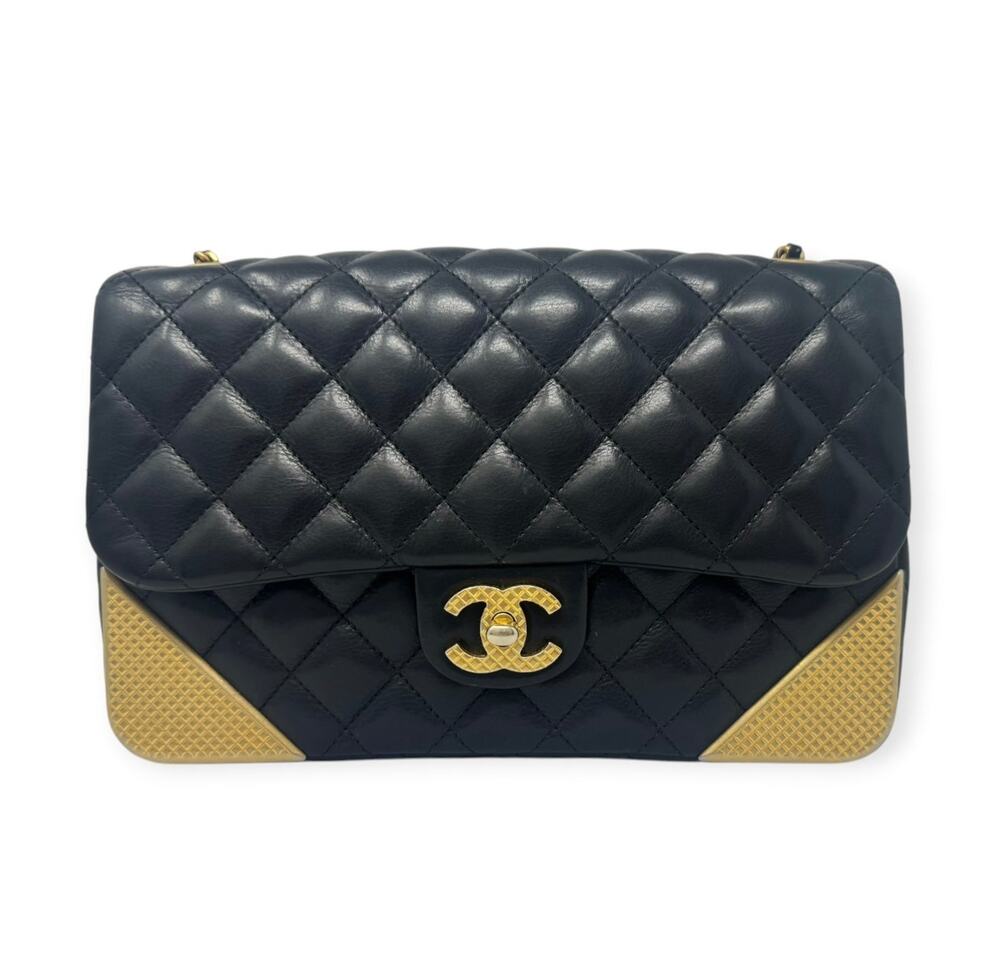 ✨🛍️ Chanel Black Quilted Calfskin Leather Rock The Corner Medium Flap Bag